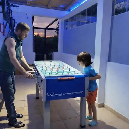 Nyaraló Detente Et Fun Proche Albufeira Grande Piscine Et Jeux Proche Albufeira *
