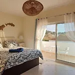 Spacieuse Avec Vues, Piscines Et Jeux, Proche Albufeira Ferienhaus